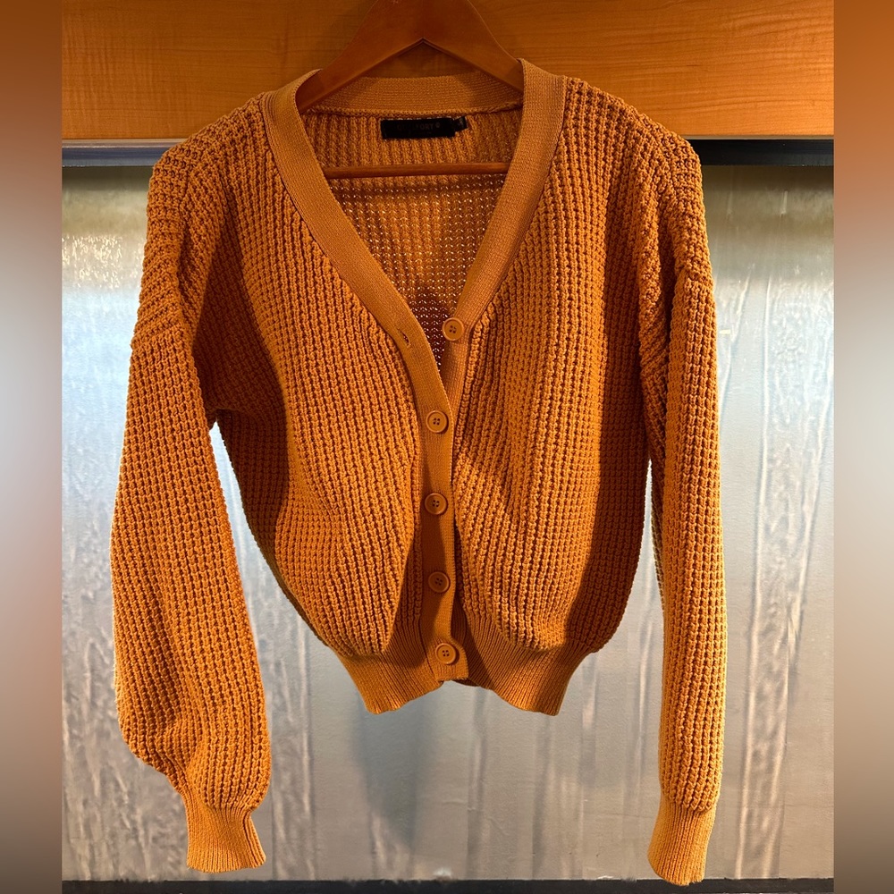 Knitted cardigan